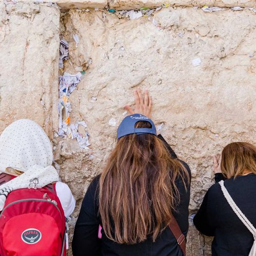 What Happens to Prayer Notes at the Western Wall? A Sacred Moment for Christian Travelers to Israel